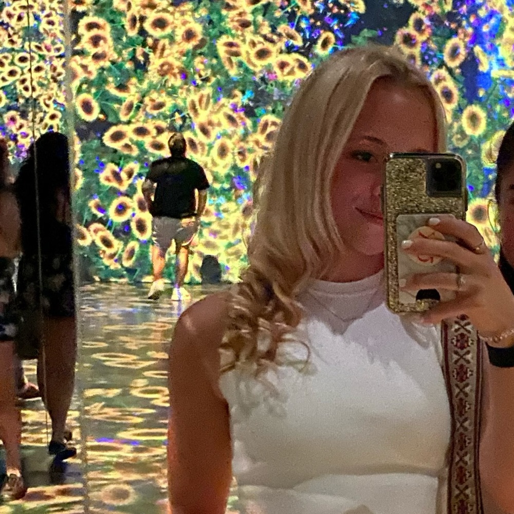 Meet your Posher, Addie